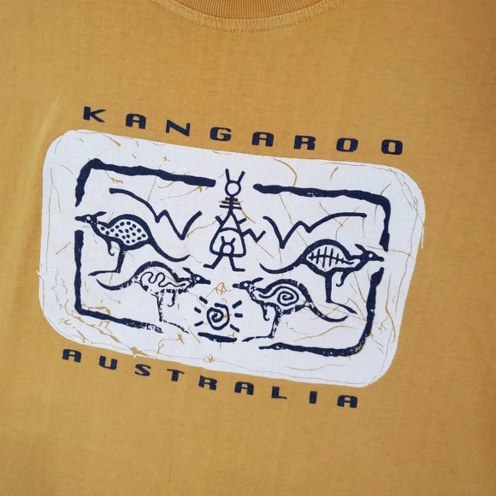 Kangaroo‎ Men Shirt Large Yellow Made in Australia Tribal Graphic Tee